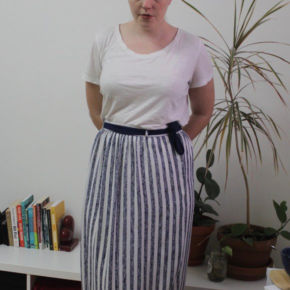 Nautical blue and white striped skirt with tie waist | M - Picture 3 of 4